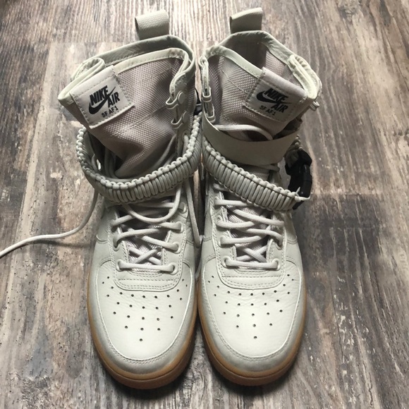 Nike Shoes - Nike brand new Airforce boots